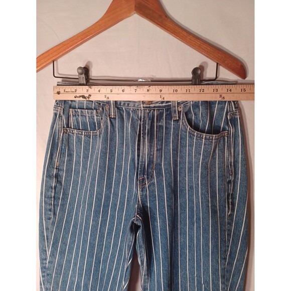 AMERICAN EAGLE MOM JEANS‎ - Picture 4 of 8